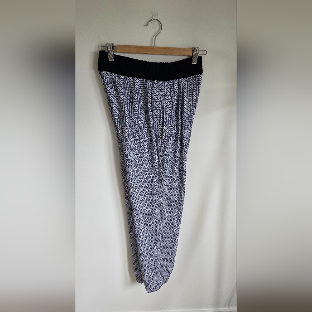 Zara Diamond Print Pajama Style Jogger Waist pants with Tapered Ankle & Pockets